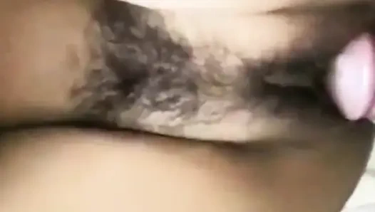 Hizmetçi maaşını artırma karşılığında patronuyla seks yapıyor Yohamedi