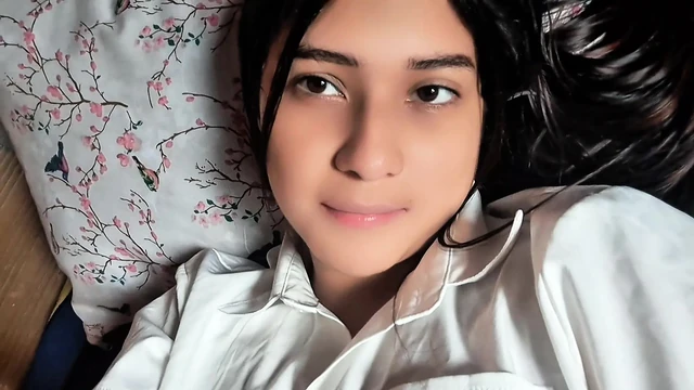 ÖĞRETMENIM BANA POPO ISTIYOR VE BEN ONA BÜYÜK VAJINAMI VERIYORUM