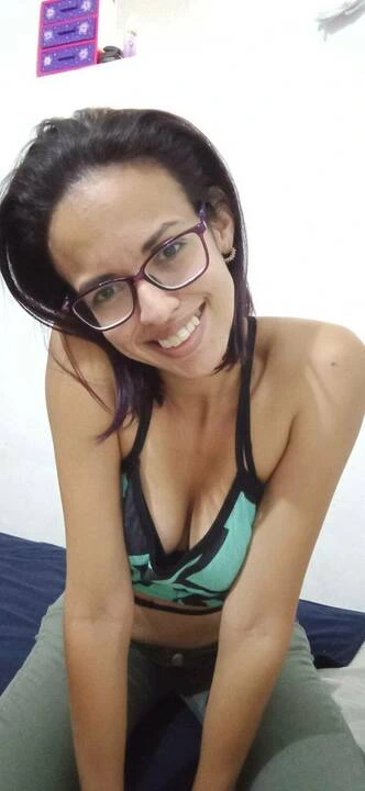 Ben süper sert cum olarak bacaklarım titremeye başlayana kadar tezgah üstü lanet.