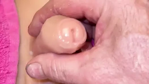 Seks oyuncağı Cuma iki favori seks oyuncağımı sikiyorum