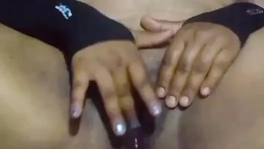 Hintli seksi yenge ile görüntülü görüşme seks iyi pozisyon amcık sikişiyor Hintli desi yenge