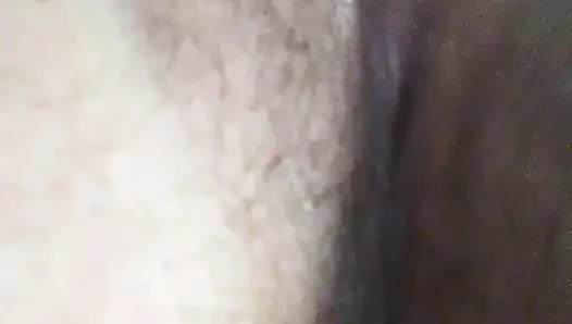 Islak şişman amcığıma mastürbasyon yapıyor