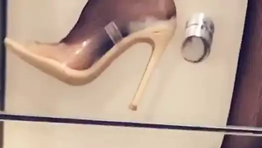 Dünyanın en seksi kadınlarından biri...