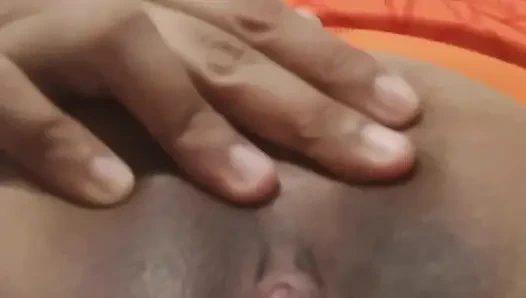 Yağlı meyve suyu damlayana kadar dövün.