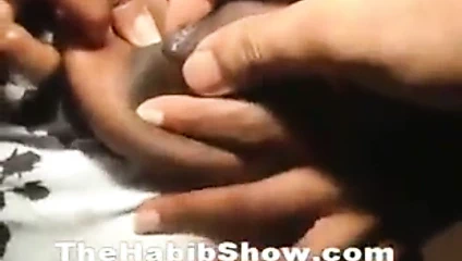 Lactating 38ddd oyuncak sütlü memeler becerdin