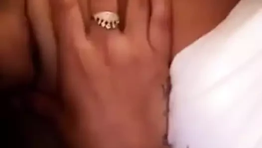 Lezbiyen meme emiyor