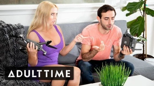 Milf komşu beni yakaladı (ve biz becerdin!)