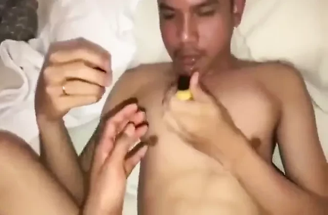 Hintli tik tok çocuk