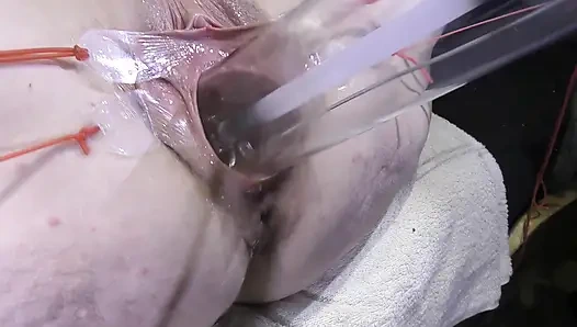 Uzak Yayılmış Vajina Yakın Çekimde Lambayla 1000watt