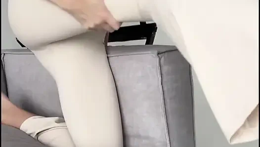 Mükemmel ev yogası - dar taytlı göt - seksi tanrıça