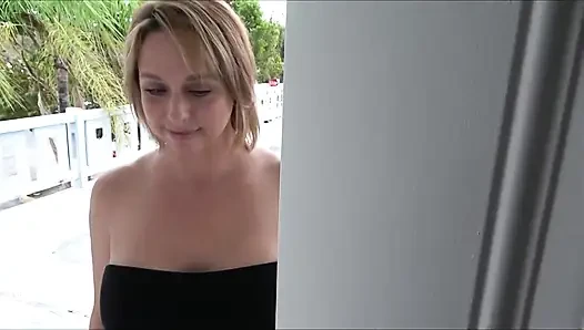 Flört uygulamasından orta yaşlı seksi kadın tabu fantezisini paylaşıyor - Brianna Beach - Alex Adams