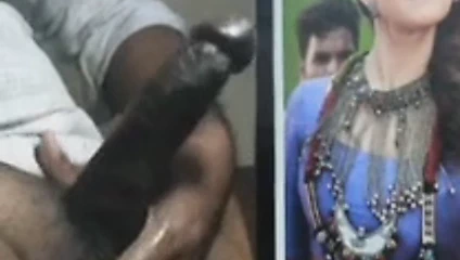 Nayanthara sıcak büyük siyah horoz haraç