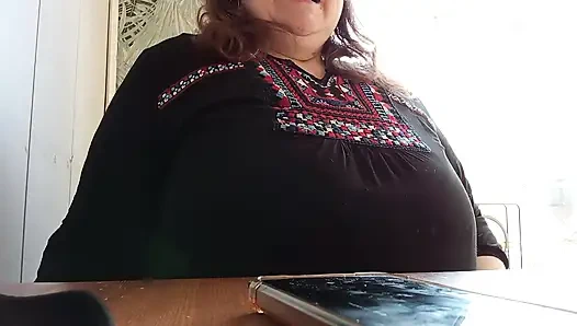 İri güzel kadınla tamamen boşalmaya bayılıyorum