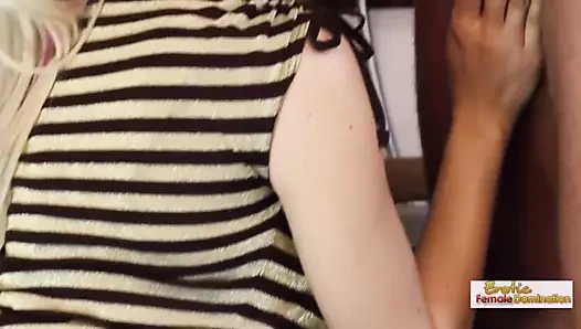 Muhteşem bebek sahip olan sıcak eğlence ile ona erkek arkadaş