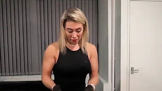 Dağınık pantolon cezalandırması rol yapma yemek oyunu