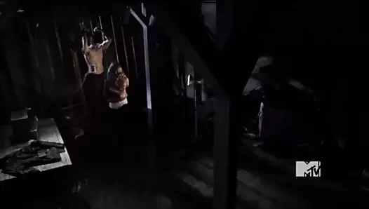 Derek Hale ile Kate argent soruşturması