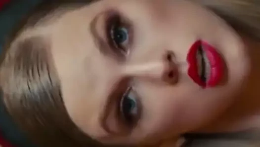 Taylor swuif ağzı açık 1x