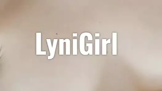 LyniGirl - Boobilicious