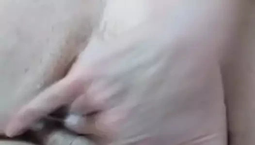 Amcık tam dolu sperm ve klitoris mastürbasyon