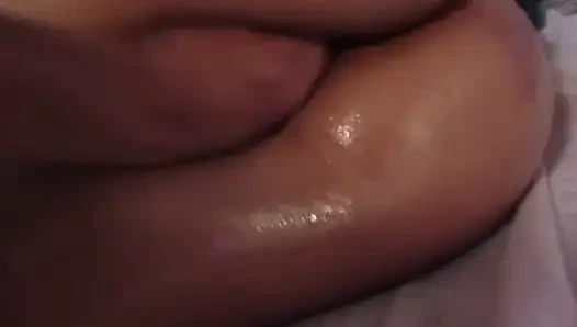 Arap orta yaşlı seksi kadın yumruk sokma