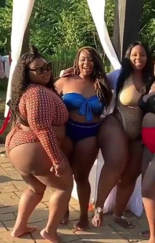 Siyah bbw bikinili