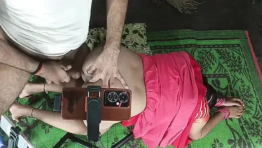 Büyük memeli baldızın yarağını emiyor ve domaltarak götten sikiliyor kovboy kız Hintçe ses kaydı
