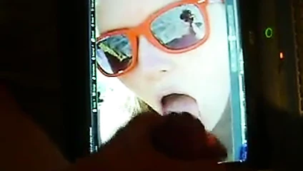 Rastgele yüze boşalma
