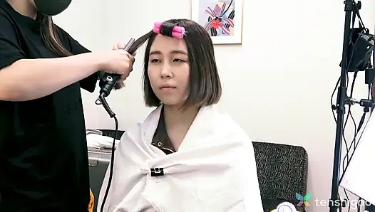 Kurumi Aoyama hinter den kulissen