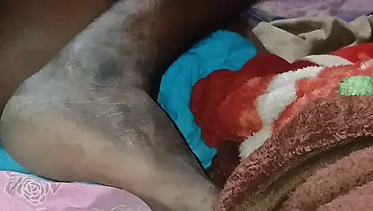 Desi Biwi Ka Raat Mein Legs Up Karke Blue Panty Side Kar Jamkar Chut Faad Di - Payal Wali Tight Chut Hindi Audio