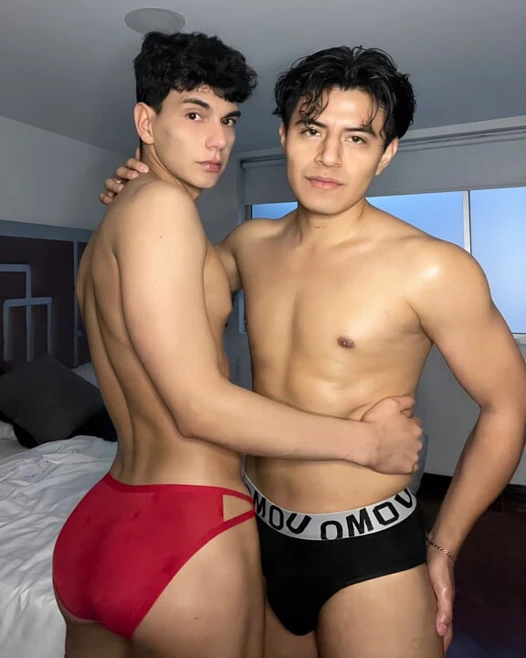 AZGıN LATINLER ARASıNDA SEKSIN TADıNı ÇıKARıN