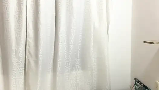 Orgazm olana kadar kız arkadaşımı sikiyorum.