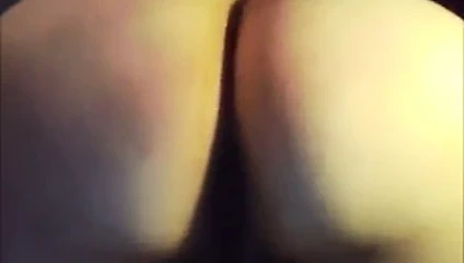 Götümü sallıyorum