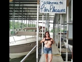 Kadınlar, göğüslerine bir övgü...