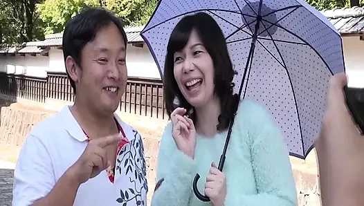 A123G11 başvurmuş ve Kumamoto'ya giden kırklı yaşlarında olgun bir kadını ziyaret ediyor! Genç olgun bir kadını ilk av seksi için ryokan'a davet ediyor!