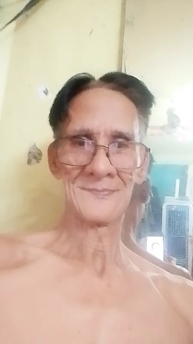 Karımı sikiyorum. Amına boşalıyorum