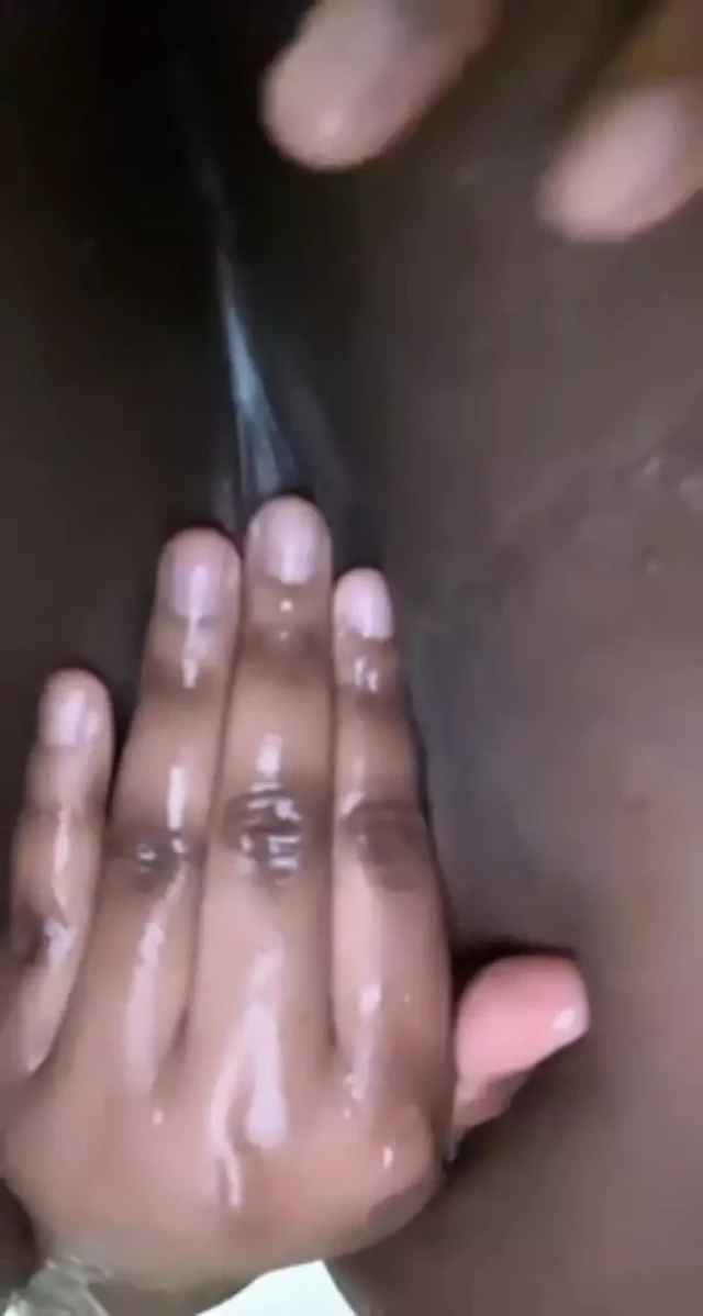 Abanoz genç oynama ile kremsi kedi