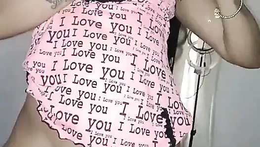 Bir filme gidiyorduk ve sonunda ebeveynlerin evinde seks yaptık