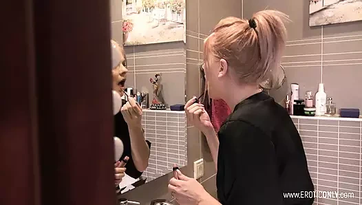 O işeyen Jasmine Rouge