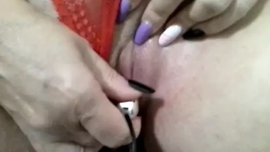 Orta yaşlı seksi kadın nadia salatalık ile amını ve götünü sikiyor - gerçek orgazm