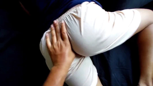 Hintli kız arkadaşının evlenmeden önce sevgilisi tarafından sikilmesinin yeni viral videosu