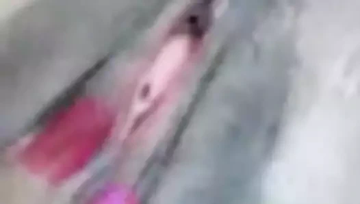 Üvey annemle ateşli görüntülü görüşme