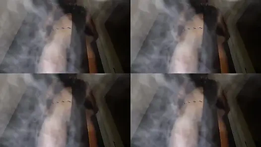 Ev yapımı amatör ince kalın Afrikalı zenci genç kız şişman ıslak amcıkla alay ediyor bakış açısı dansı