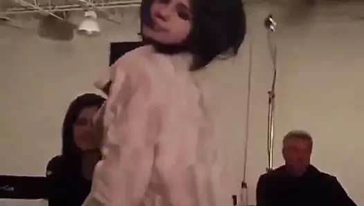 Selena gomez lanet olası seksi bir striptizci olurdu !!!!!!