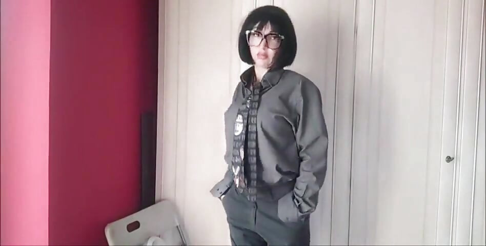Chantal Channel ile gerçekten ateşli striptiz
