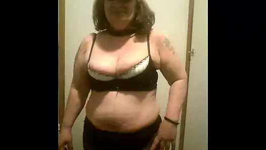 Matron pisi pis bir anne fahişe