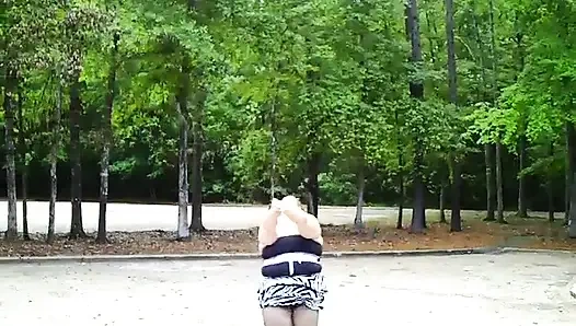 Angie Kimber ve ben balonlarla oynuyorum