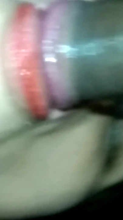 Bhabhi ne hard lund chusa veya kaat liya. | Klip 1