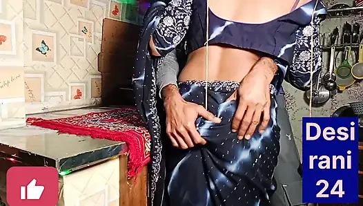 Hintli yenge azgın ve dewar tam çıplak sert seks