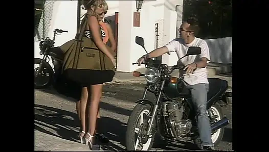 Monique'in sapık fantezileri - (tam orijinal film hd)