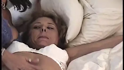 Tori yıldızla eğleniyor